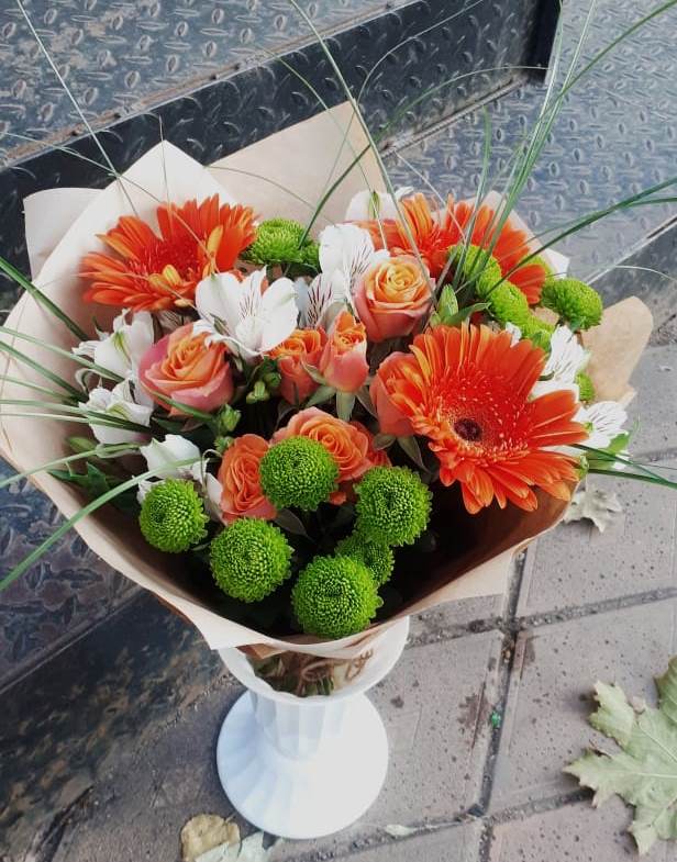 Букет цветов из: Герберы, Хризантемы, Альстромерии и Розы в Николаевке