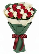 Букет Микс из красных и белых роз #REPLACE_PRED# Николаевке