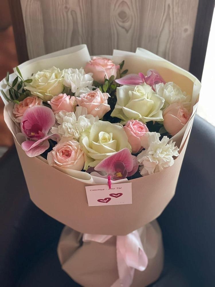 Букет цветов из: Орхидеи, Розы и Гвоздики в Николаевке