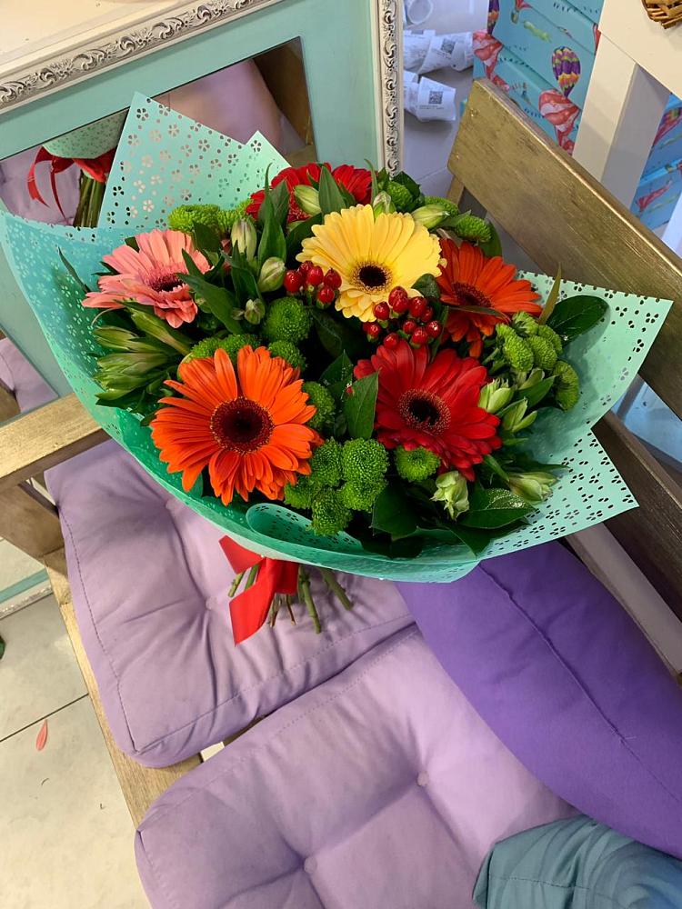 Букет цветов из: Герберы, Хризантемы и Альстромерии в Николаевке