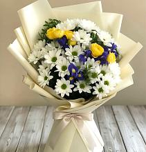 Букет цветов из:  Ирисы, Хризантемы и Розы #REPLACE_PRED# Николаевке