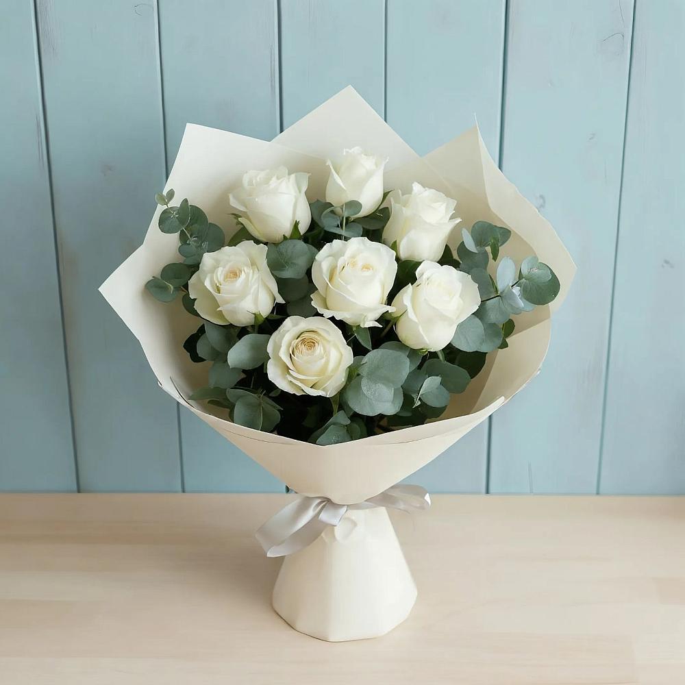 Букет Белые розы в Эвкалипте в Николаевке