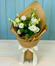 Букет цветов из:  Хризантемы и Лизиантусы в Николаевке