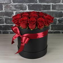 Цветочная композиция из Розы в шляпной коробке в Николаевке