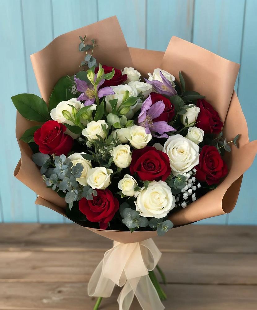 Букет цветов из: Розы и Альстромерии в Николаевке